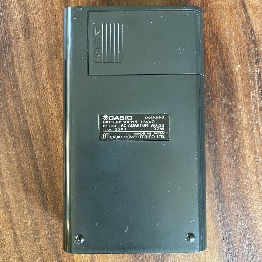 Vintage Casio Pocket 8 Electronic Calculator AD-2S Japan w/ Case & Manual - Picture 7 of 8